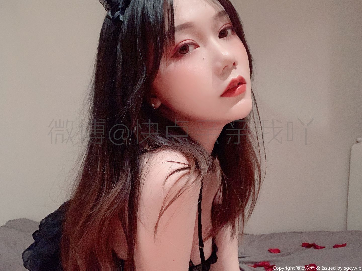快点亲亲我吖-黑色蕾丝[64P2V] 15