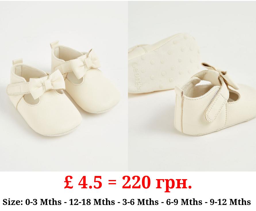Cream Bow Formal Shoes
