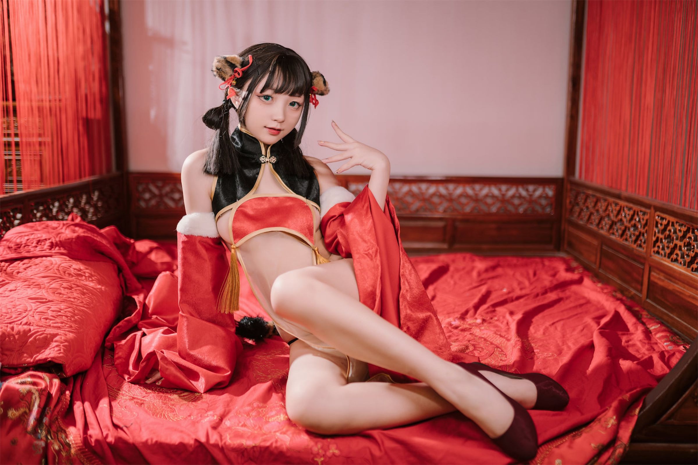 花铃 虎团团 [84P-768MB] 9