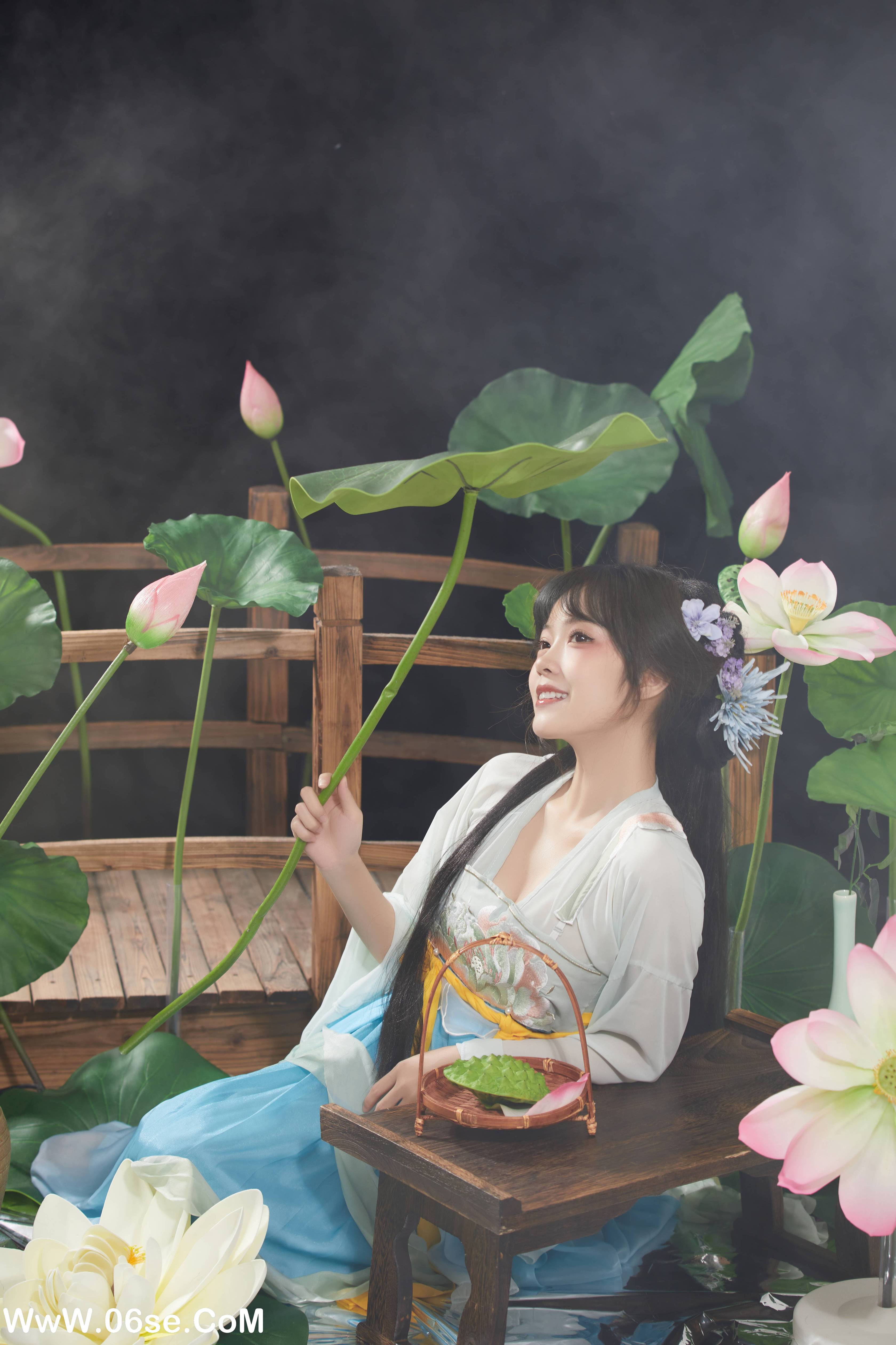 图片[35]-[YITUYU艺图语]2022.09.23 荷塘月色 小薇人儿[39+1P／536MB]-六色网