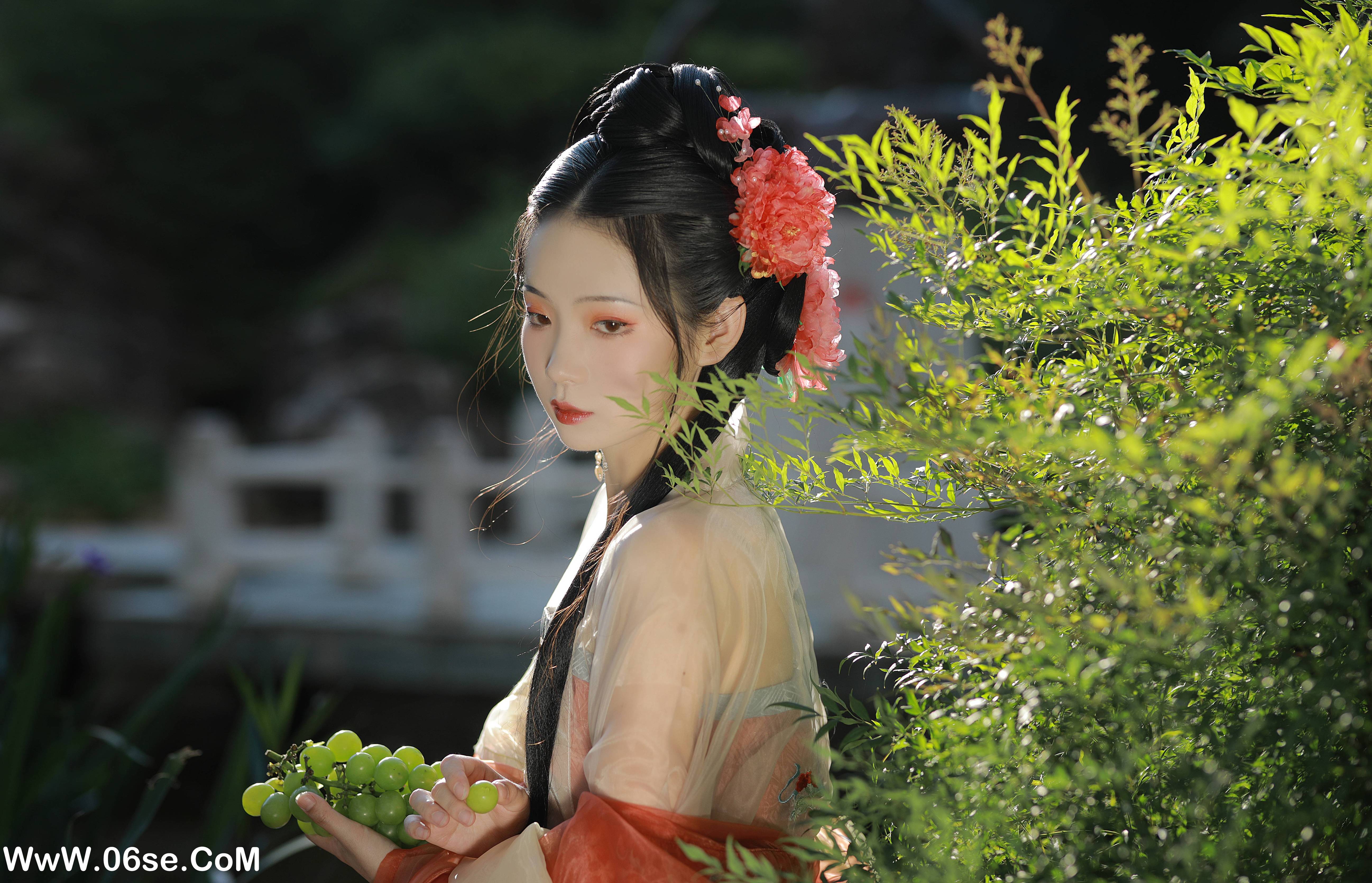 图片[23]-[YITUYU艺图语]2022.09.06 美人迈兮音尘阙 落花人独立[33+1P／662MB]-六色网