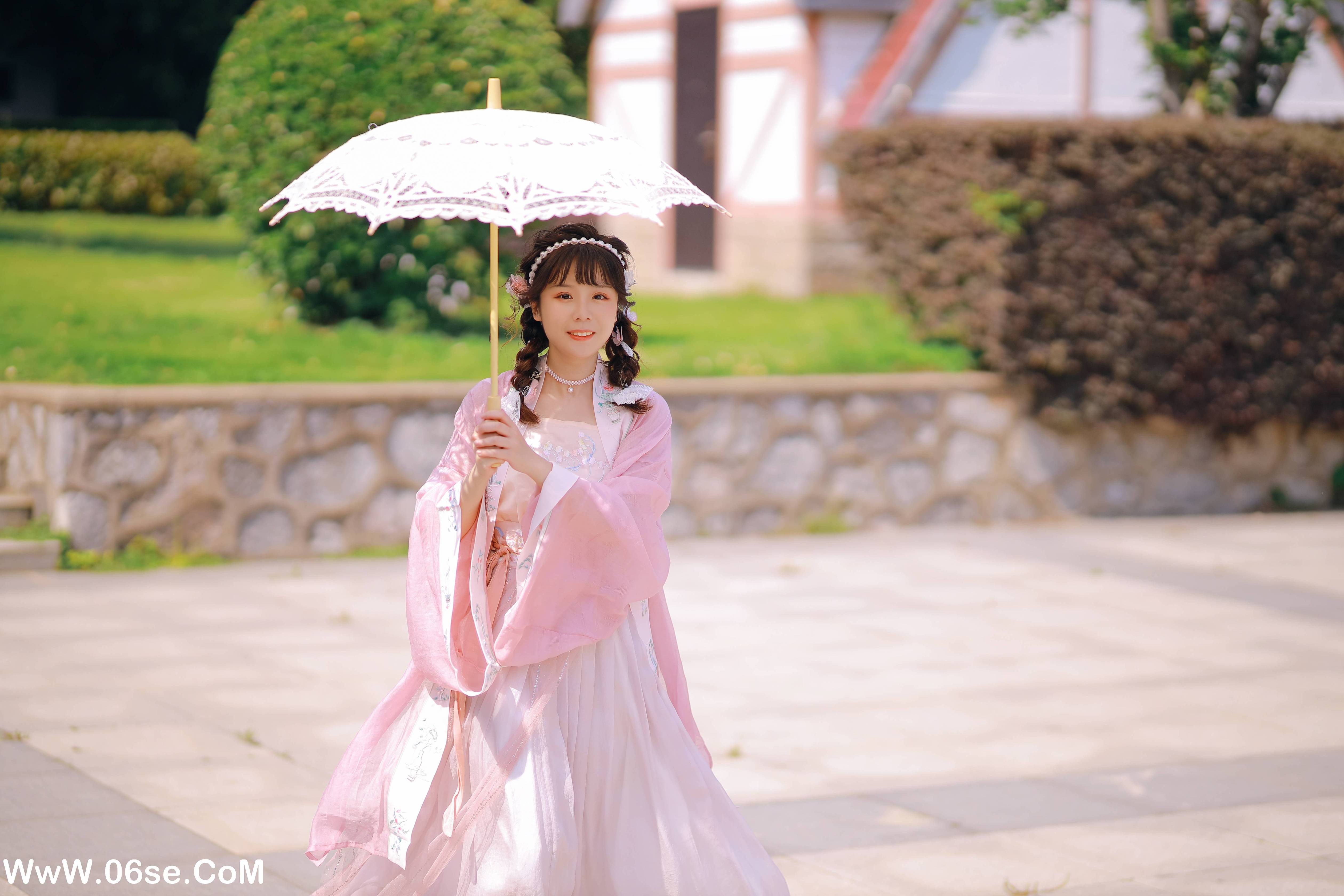 图片[25]-[YITUYU艺图语]2022.08.20 吻花香 Suky喜欢软绵绵毛茸茸的团子[25+1P／205MB]-六色网
