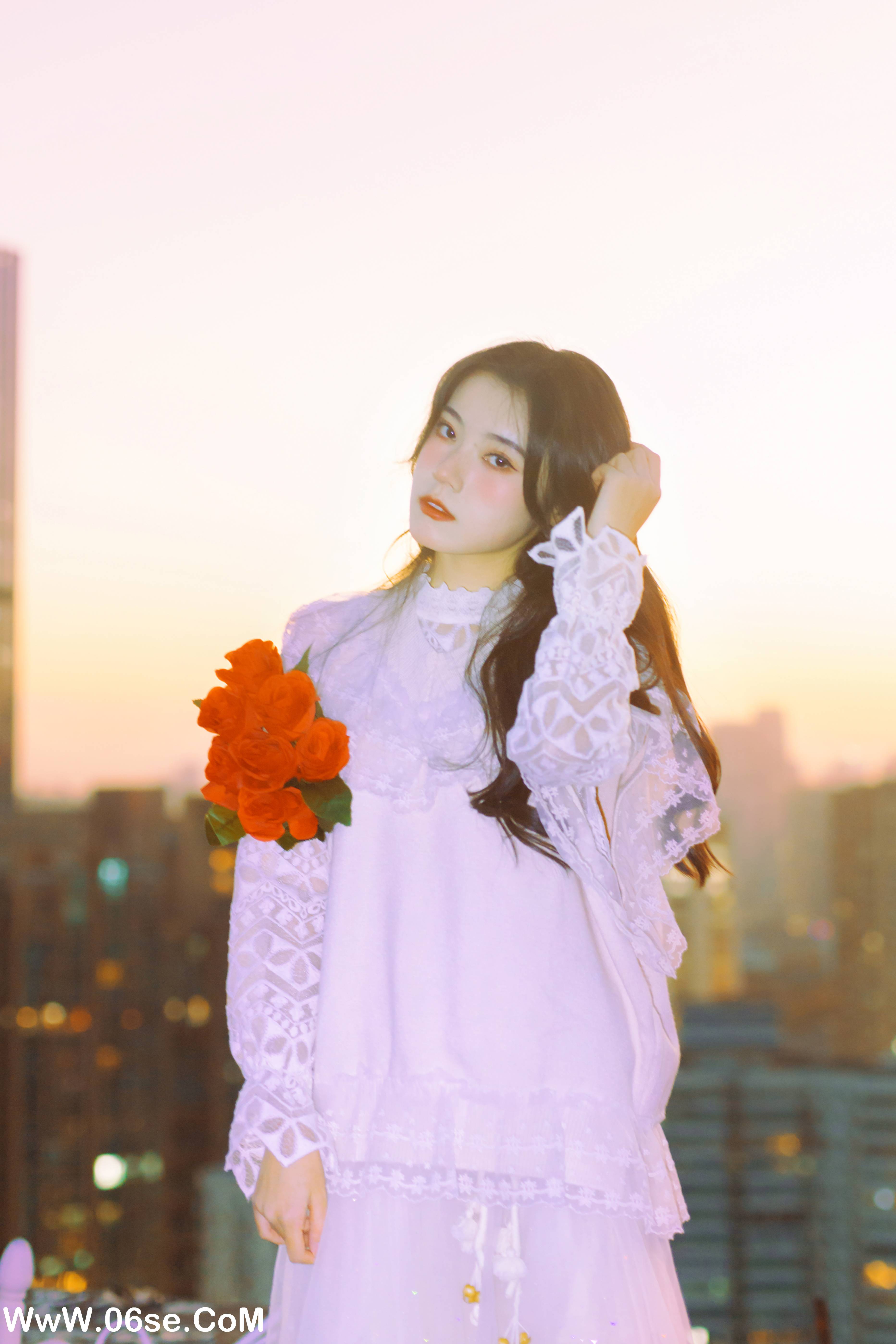 图片[7]-[YITUYU艺图语]2022.08.20 浪漫出逃 静鏡婧[26+1P／233MB]-六色网