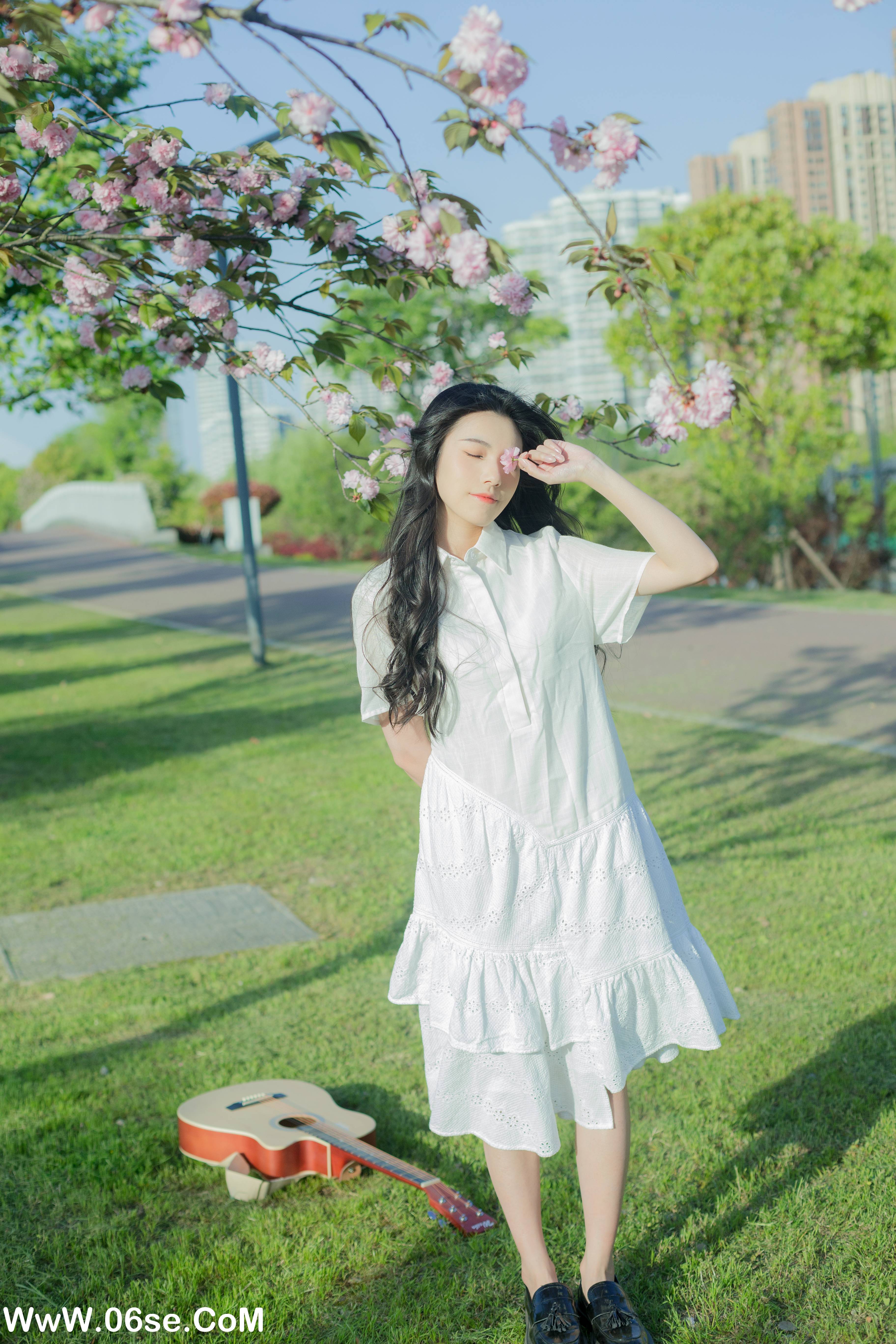 图片[18]-[YITUYU艺图语]2022.07.29 给晚樱的情歌 静鏡婧[27+1P／266MB]-六色网