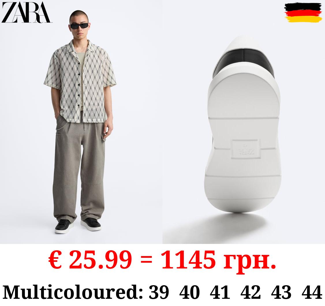 CHUNKY SOLE SNEAKERS