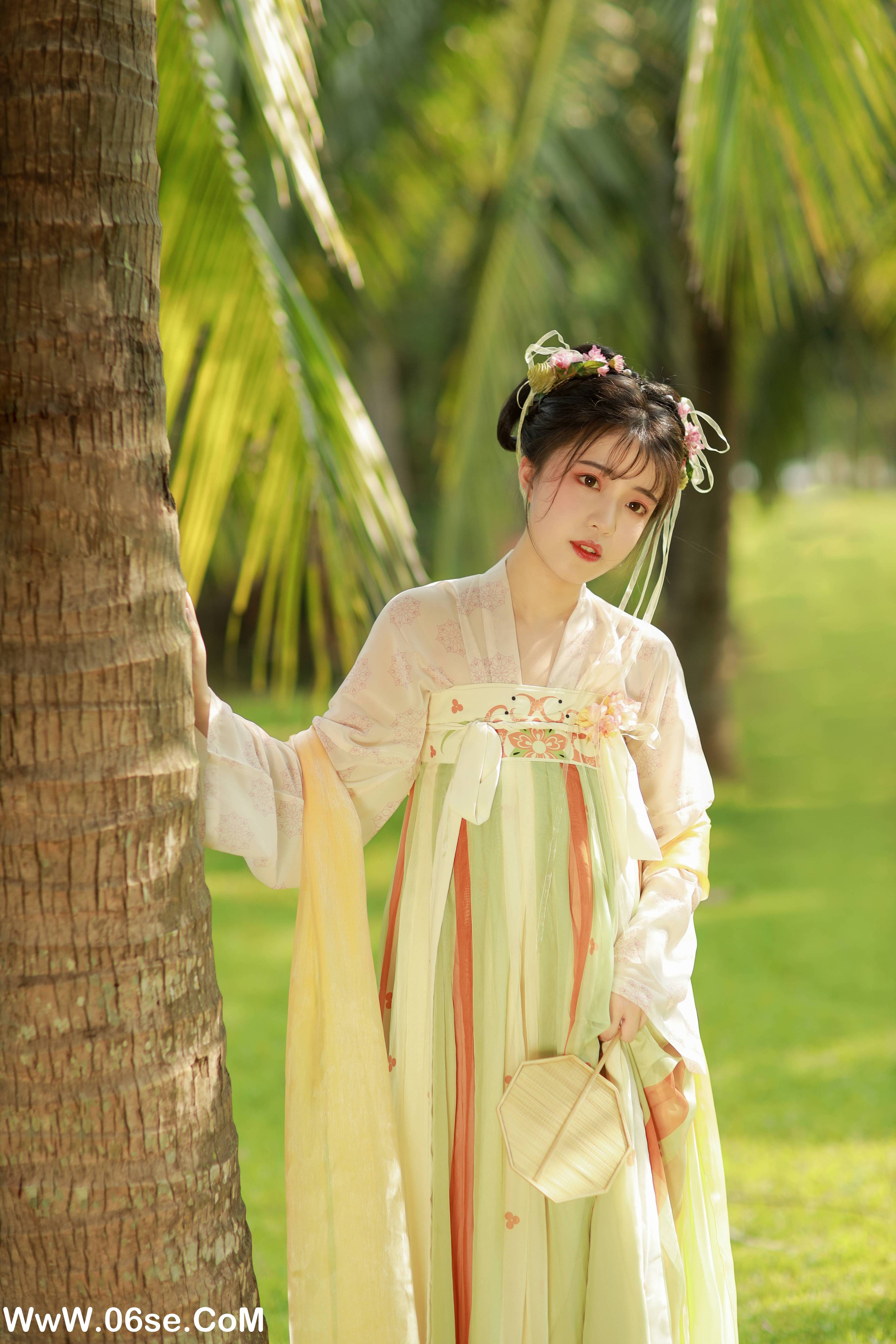 图片[22]-[YITUYU艺图语]2022.06.11 夏日少女 我超白_[27P-334.45MB]-六色网