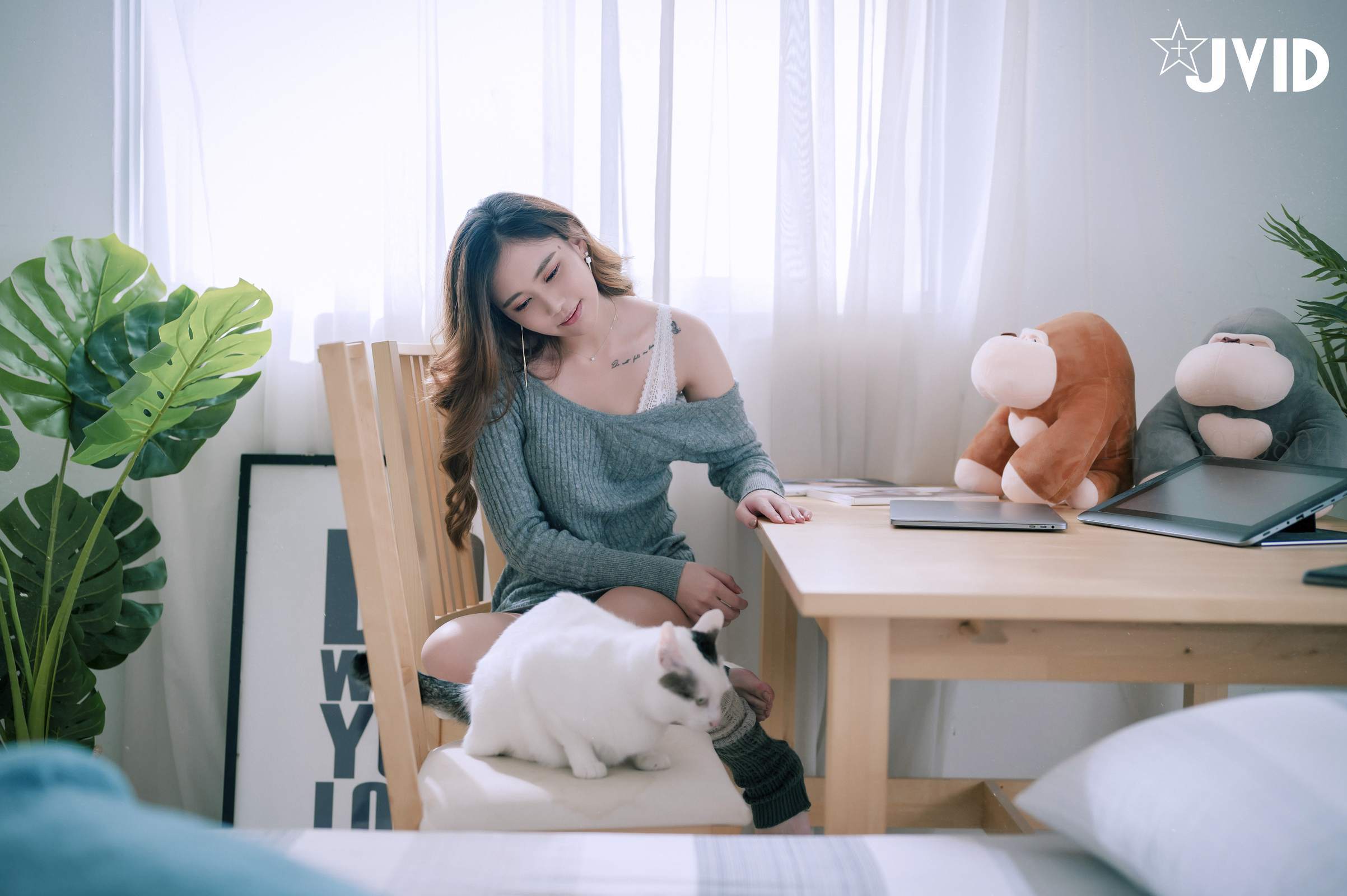 JVID精品 美乳女神Jessica到友人家看貓被強制高潮 Set.02 12