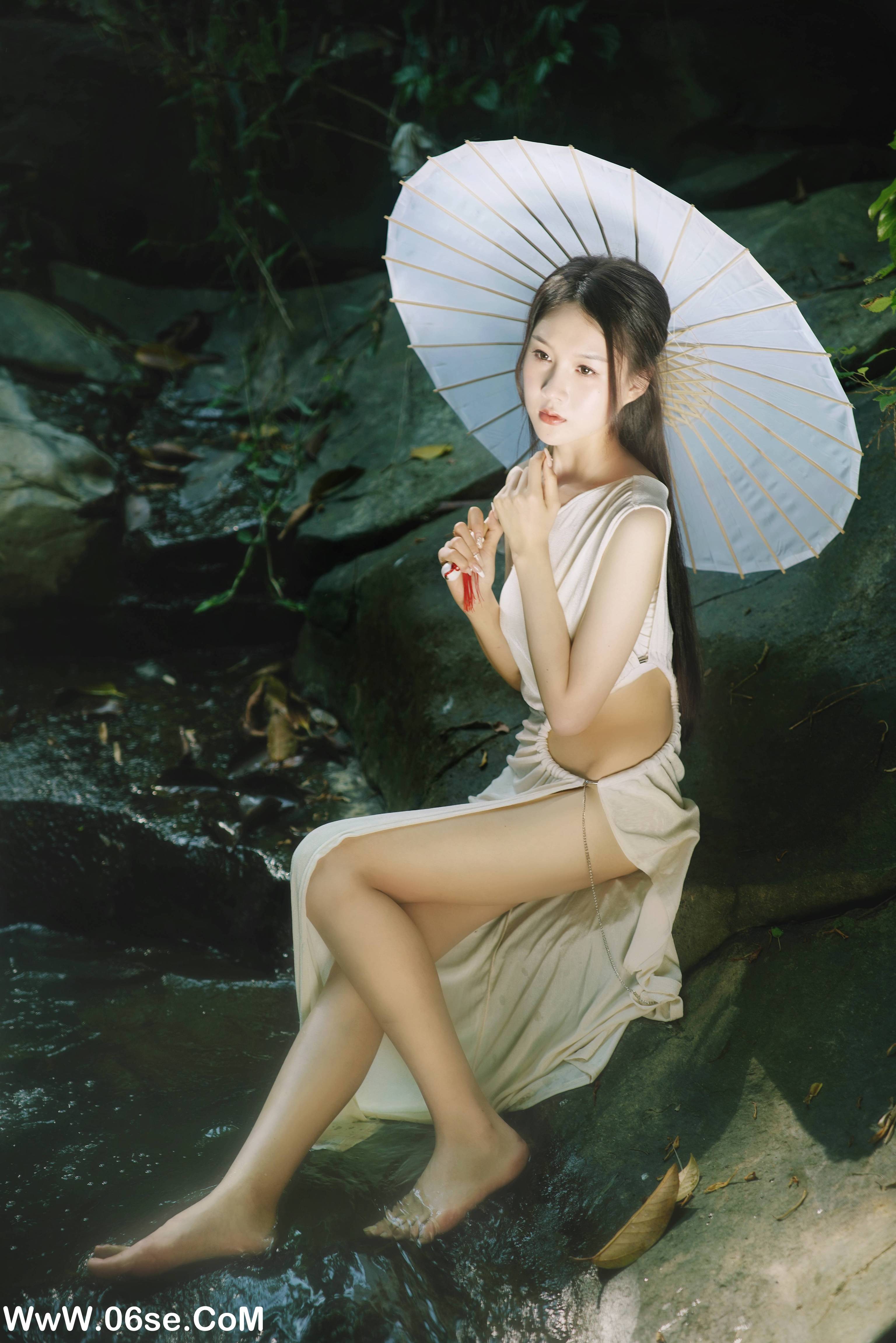图片[5]-[YITUYU艺图语]2022.10.22 丝绢般柔滑的伊人梦 钰纯Viva[21+1P／257MB]-六色网