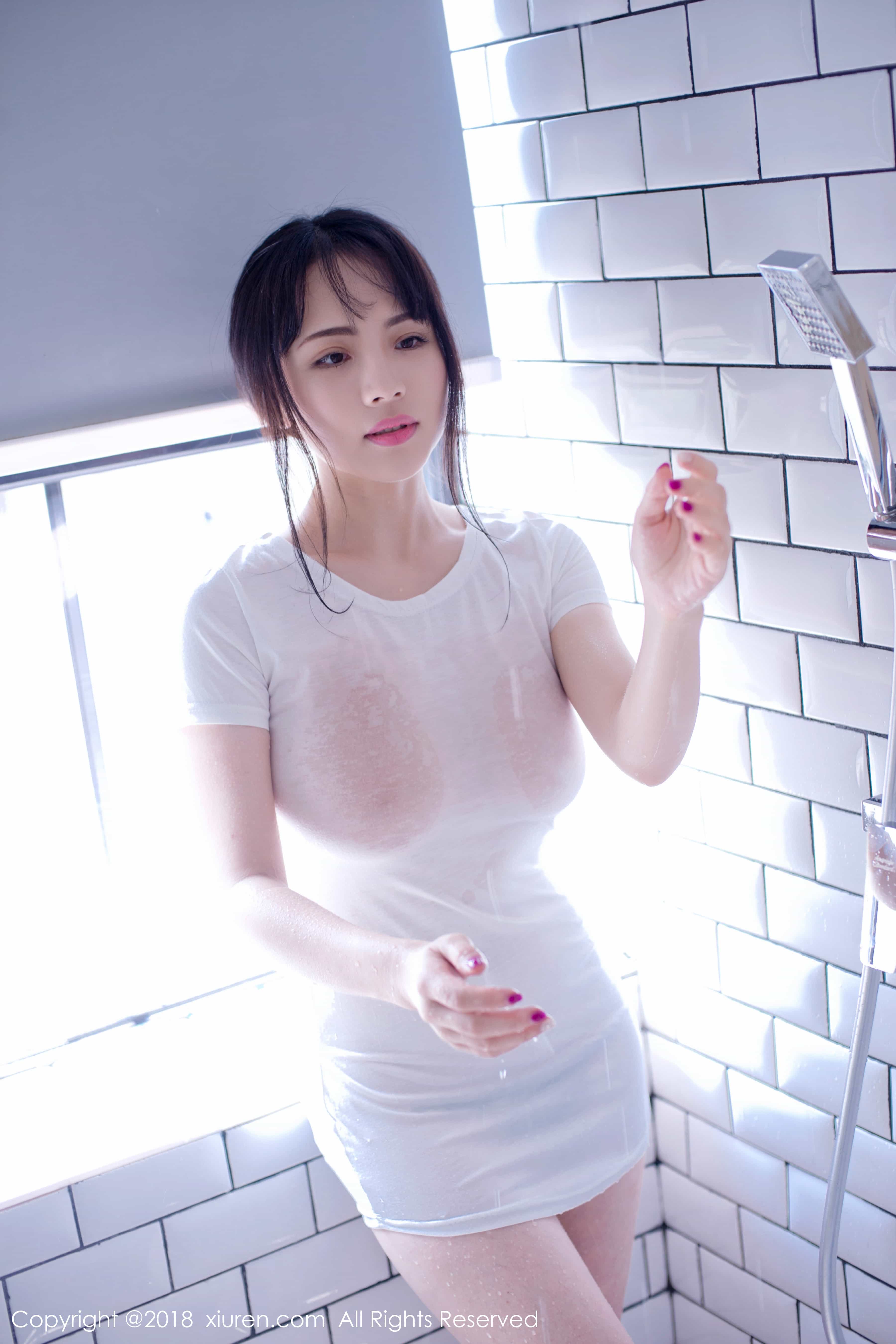 [XiuRen秀人网] 2018.11.26 No.1240 瑞瑞ruirui [56+1P] 1