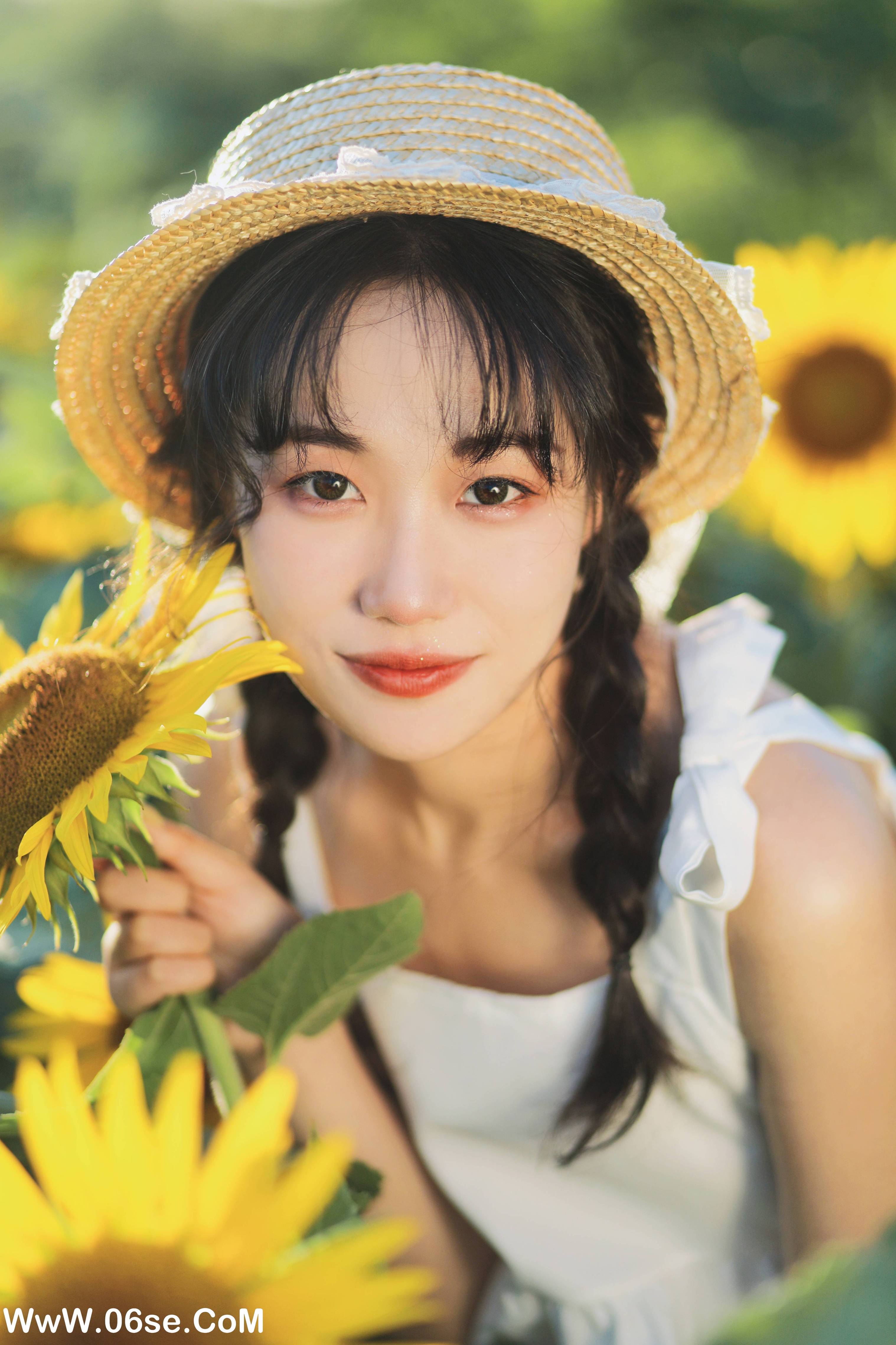 图片[26]-[YITUYU艺图语]2022.11.25 向阳之花 迟白[35+1P／376MB]-六色网