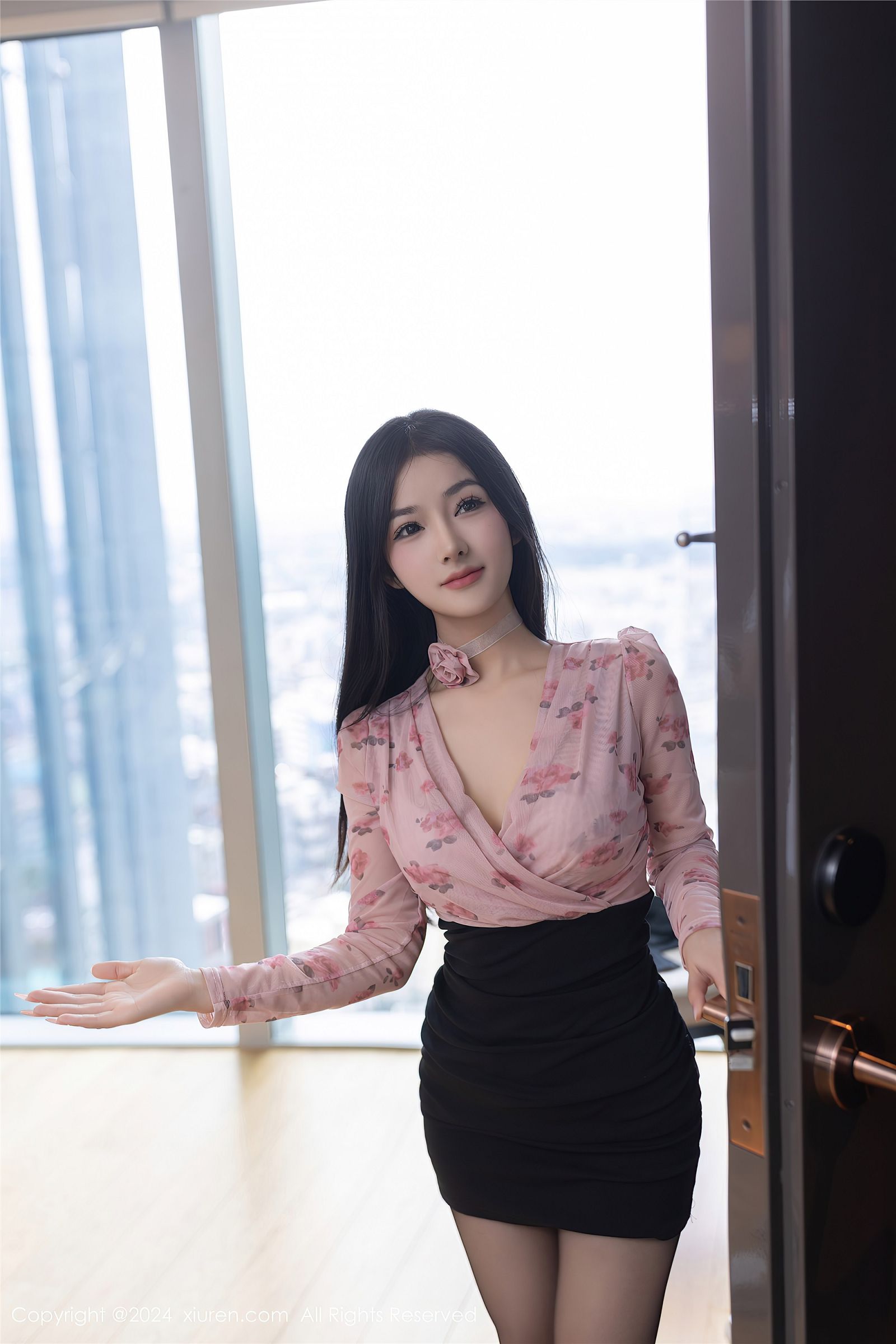 图片[6]-[XIUREN秀人网] 2024.03.06 NO.8187 小茶茶tea-六色网