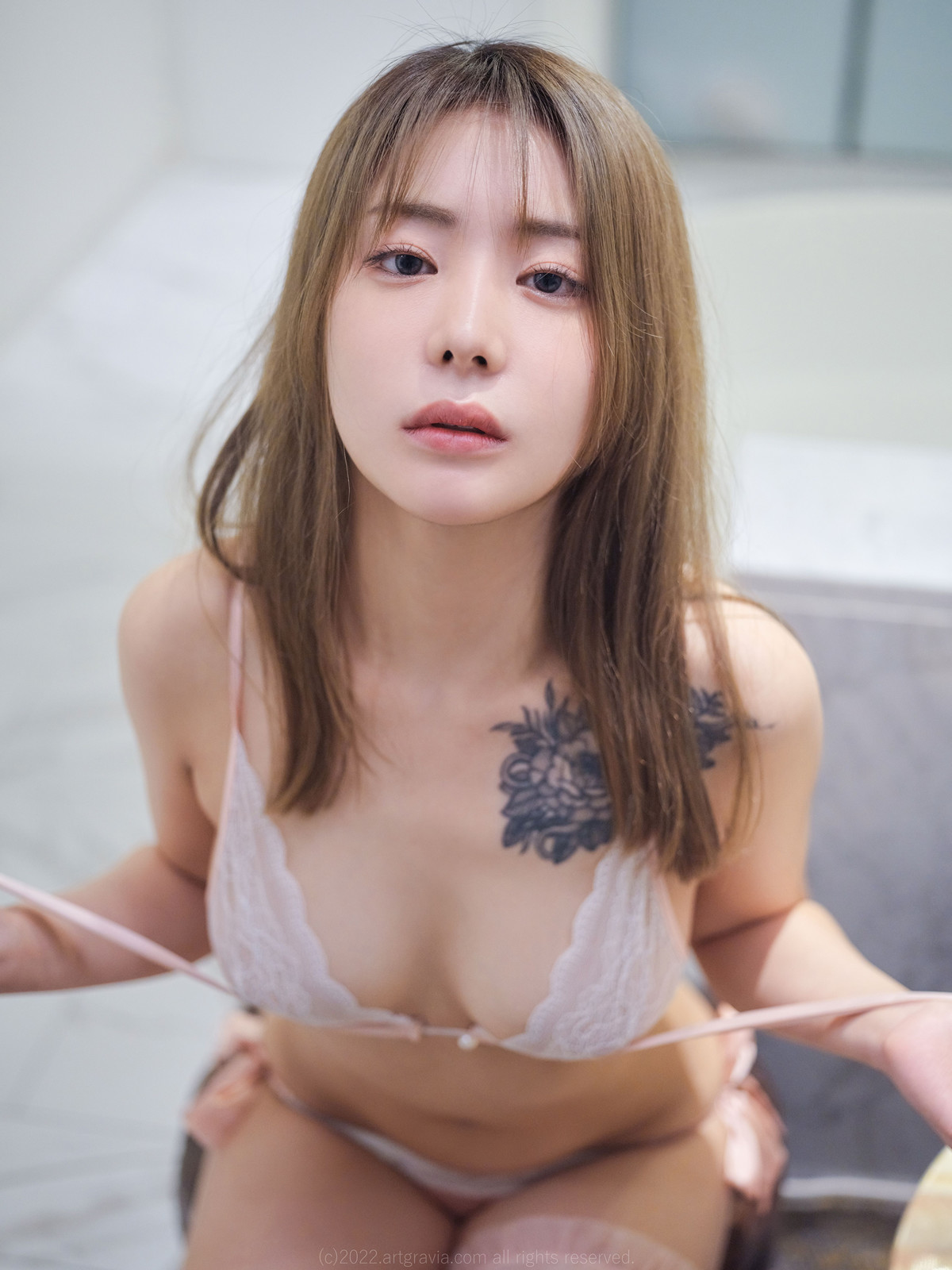 Wuyo 우요, ArtGravia Vol.370 Photobook Set.01 32