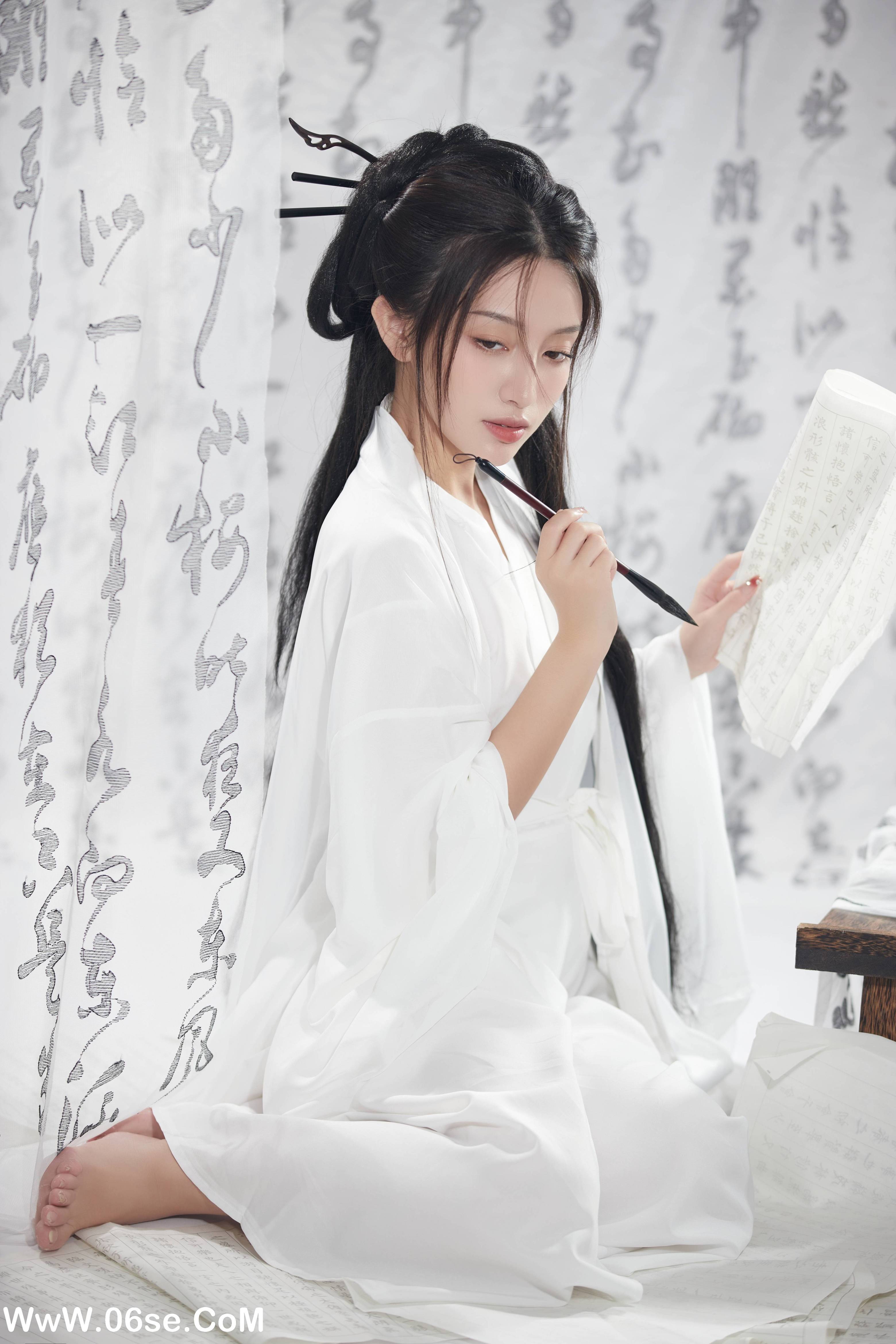 图片[5]-[YITUYU艺图语]2022.10.11 无关风月 柠萌婧啊[39+1P／394MB]-六色网