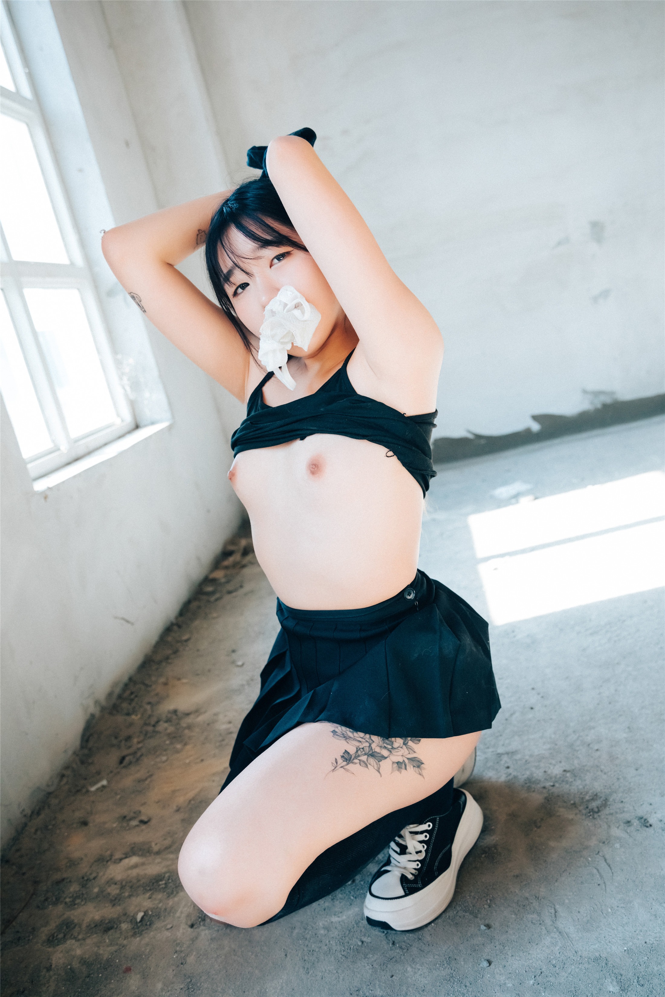 [Loozy] Sonson 손손 - Mechakucha 120P 59