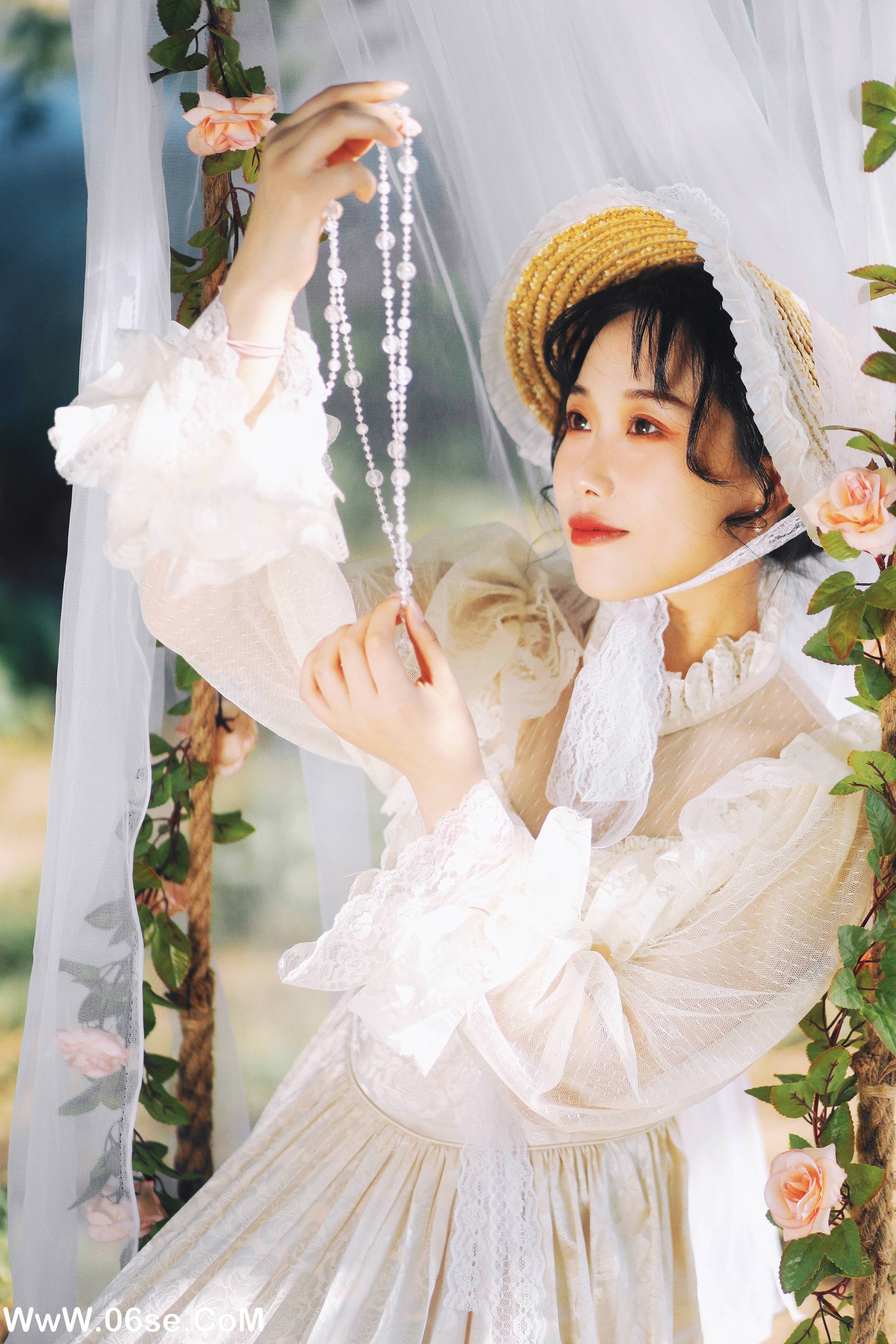 图片[28]-[YITUYU艺图语]2022.09.28 湖边的秋千 迟白[32+1P／395MB]-六色网