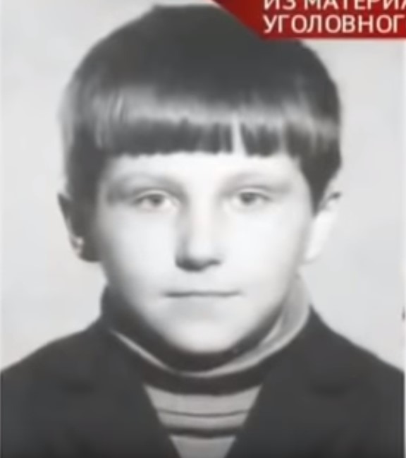чудовище с детским лицом следствие. следствие вели таинственный карлик. кошмар тёмного леса фильм 2020. чудовище с детским лицом следствие. чудовище с детским лицом следствие.