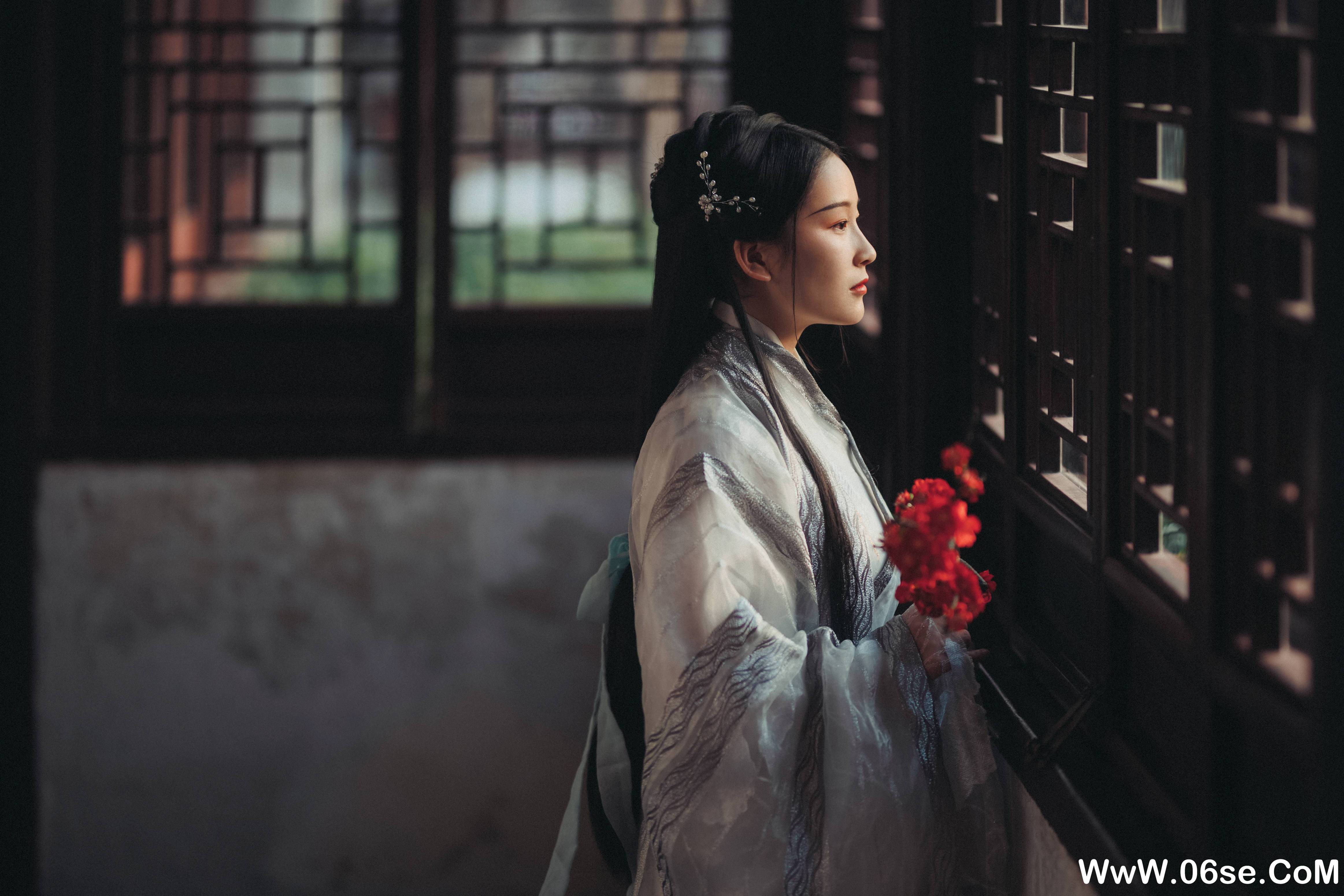 图片[21]-[YITUYU艺图语]2021.10.19 南歌子 淡蓝色忧伤静流淌[26+1P／403MB]-六色网