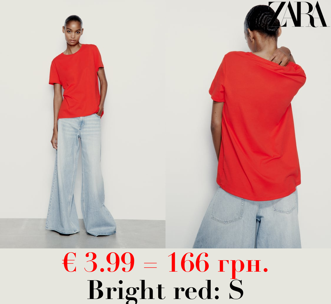 BASIC T-SHIRT WITH ASYMMETRIC HEM