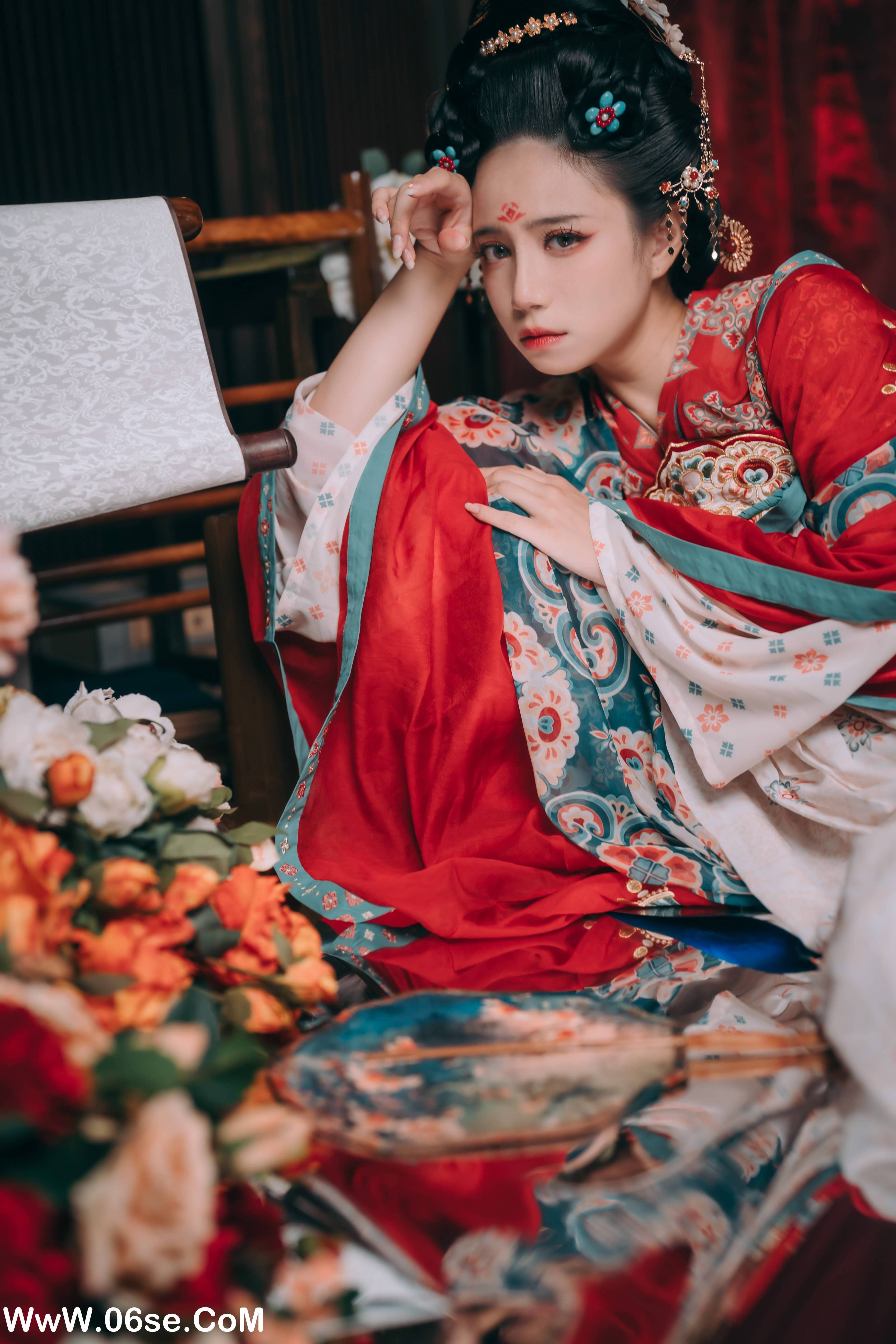 图片[9]-[YITUYU艺图语]2022.09.10 花想容颜 贰加六[22+1P／87.2MB]-六色网