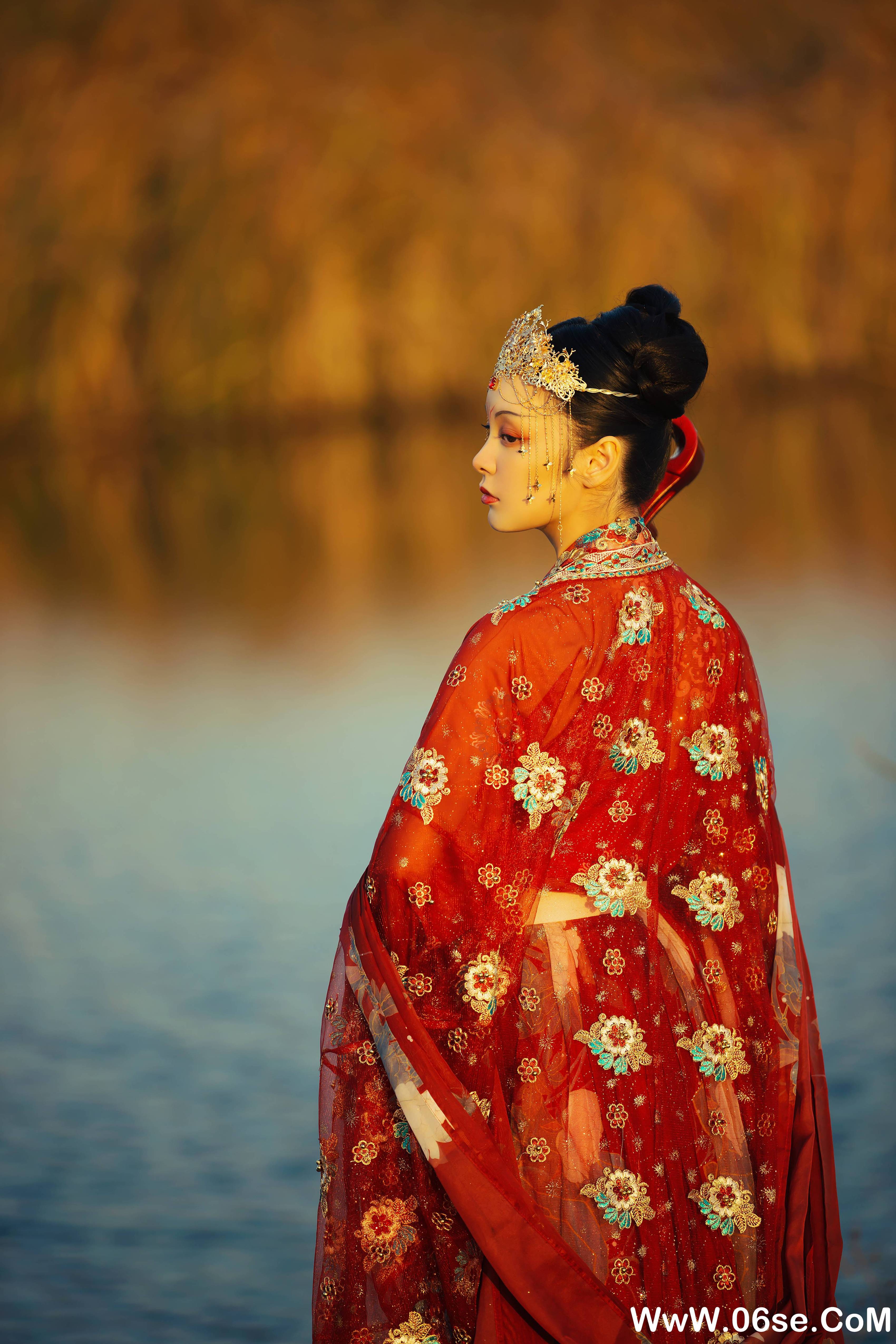 图片[20]-[YITUYU艺图语]2021.07.19 芦苇晚风鸣 Sunnyufei元気姬[23+1P／318MB]-六色网