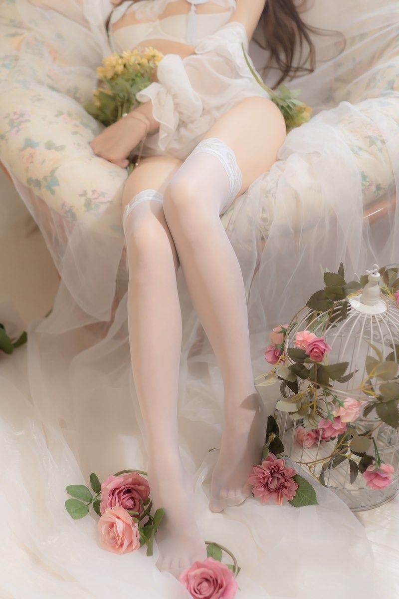 [Cos]过期米线线喵 - 坠落天使[64p] 21
