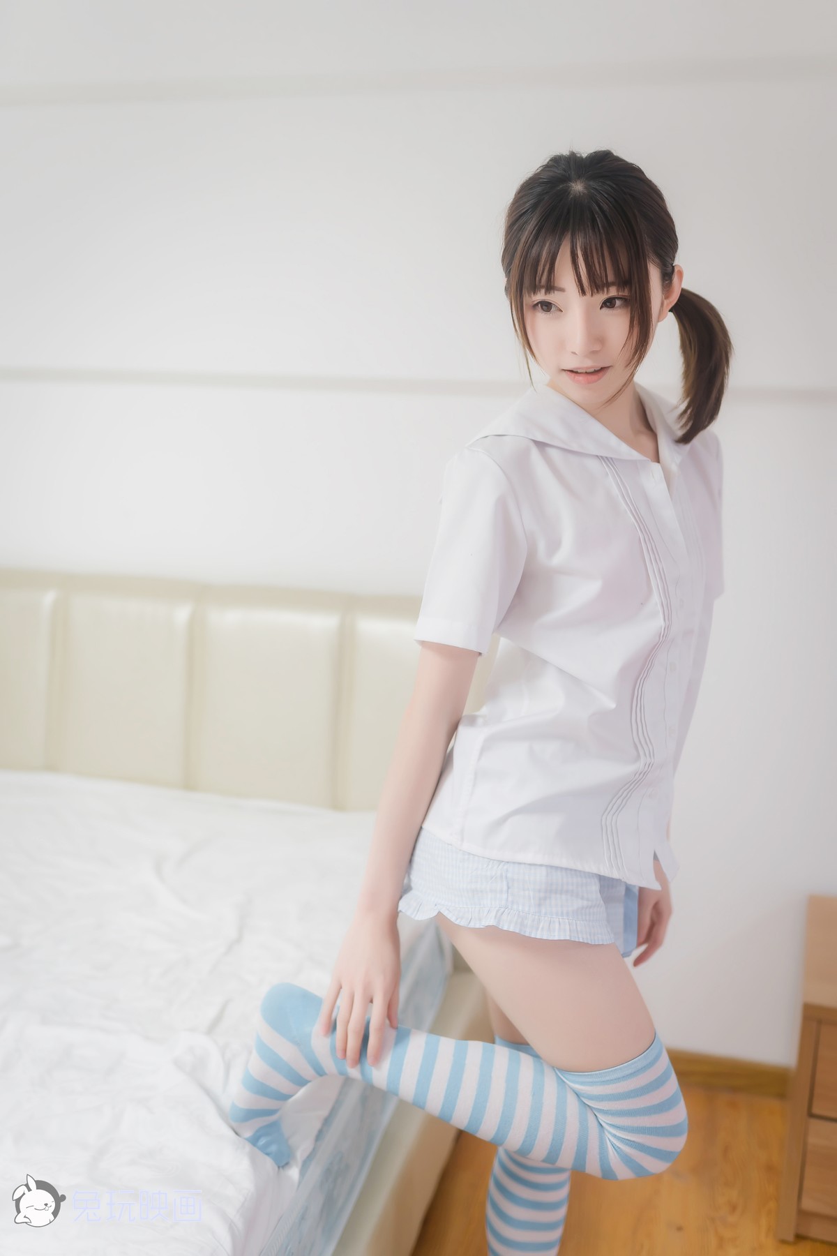 Cosplay 兔玩映画 蓝白条纹袜 23