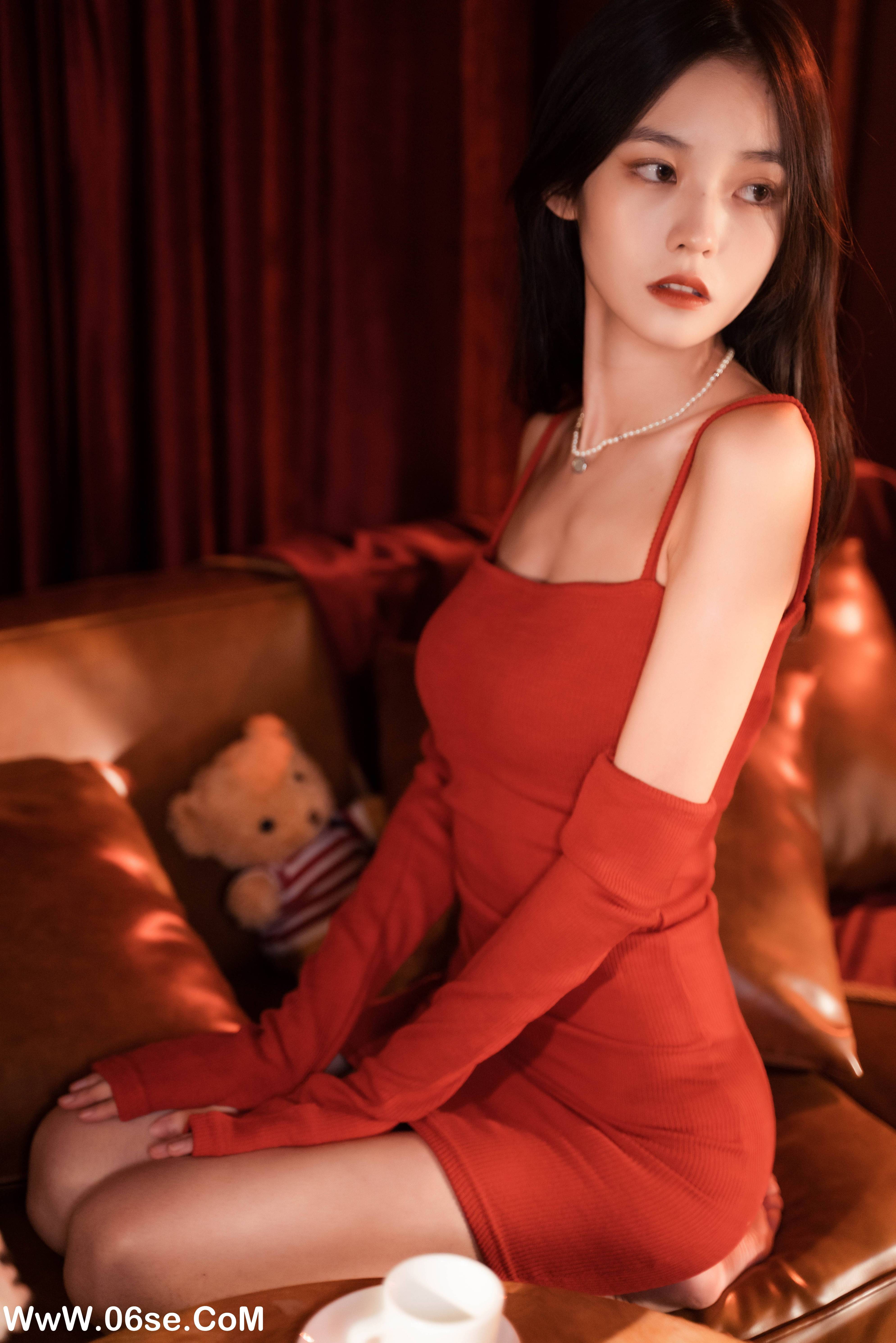 图片[4]-[YITUYU艺图语]2022.02.15 圣诞夜 李欣欣[23+1P／154MB]-六色网
