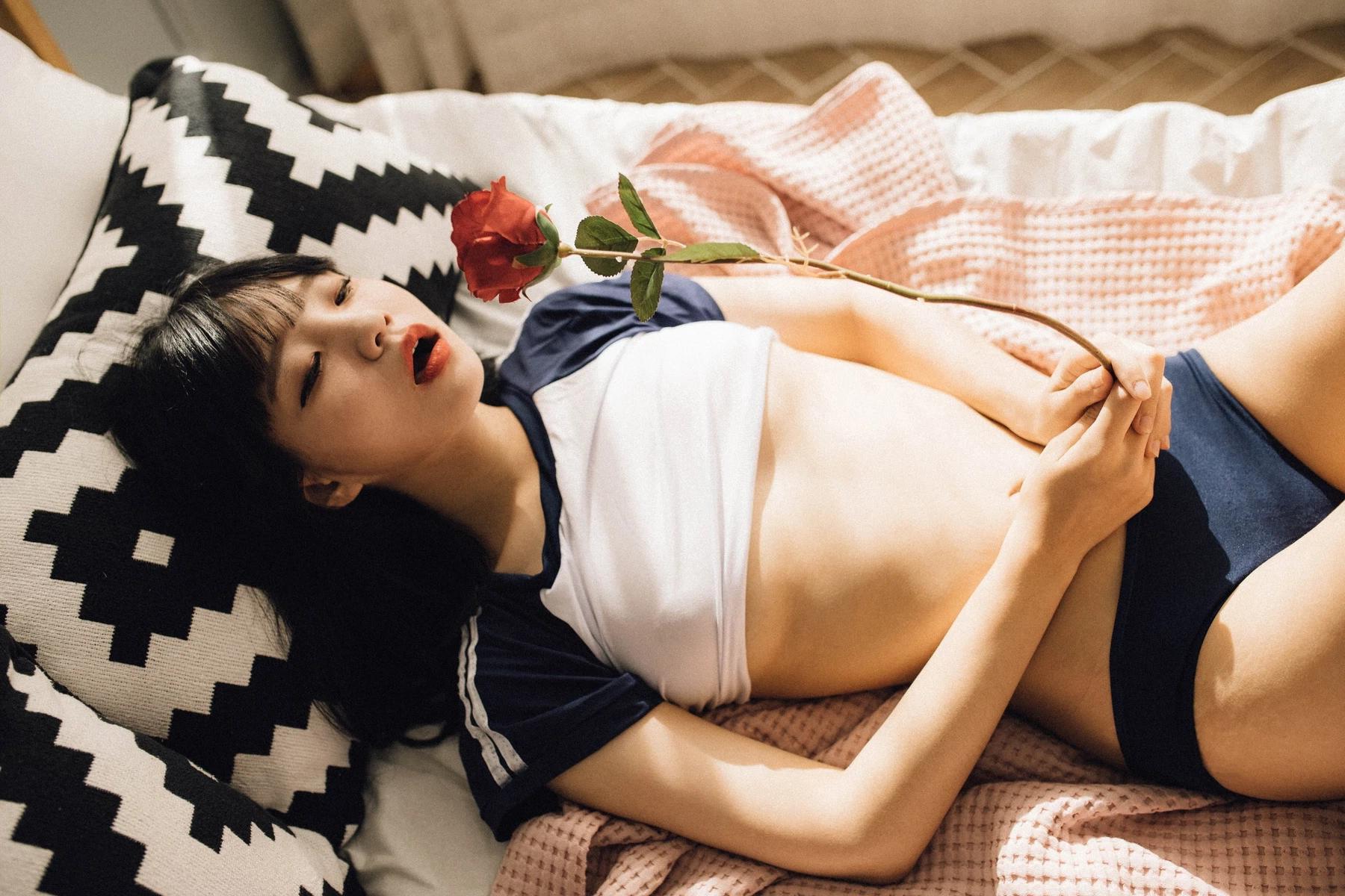 Jeong Jenny 정제니, [Moon Night Snap] The First Set.02 31