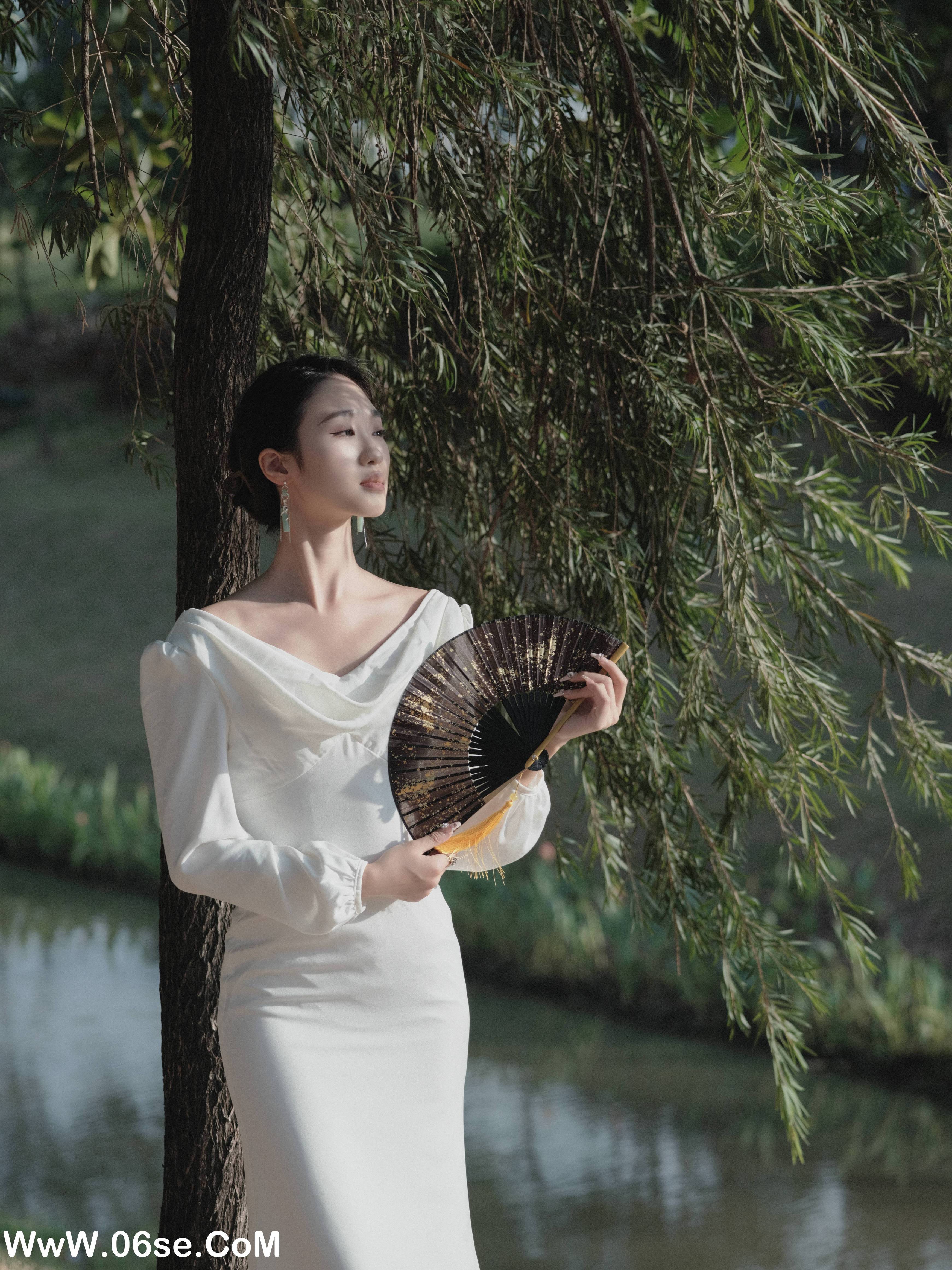 图片[18]-[YITUYU艺图语]2022.12.19 落叶飞花 likeu[46+1P／663MB]-六色网