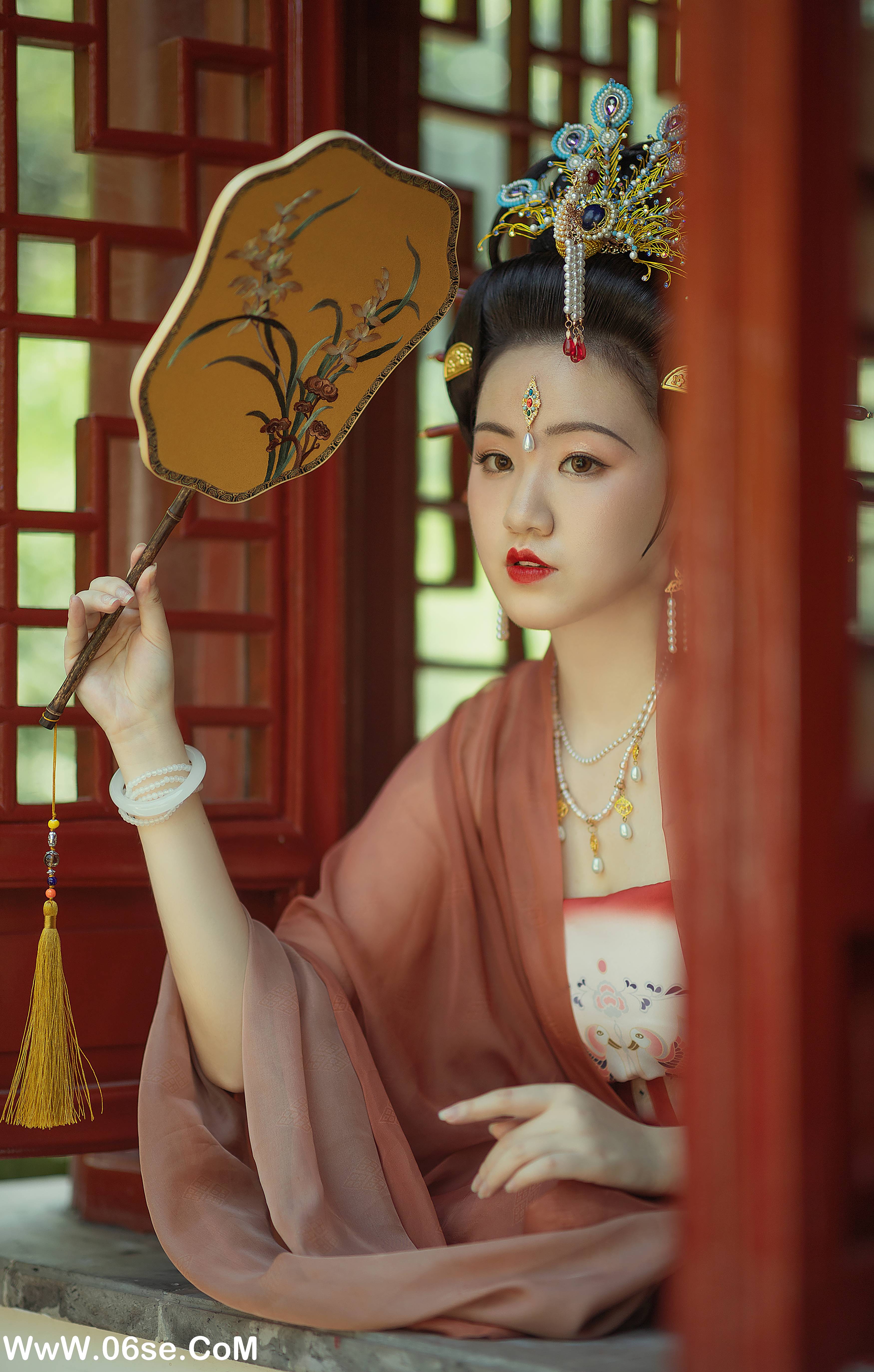 图片[25]-[YITUYU艺图语]2022.02.05 大唐富贵花 雨绵绵o[24+1P／258MB]-六色网